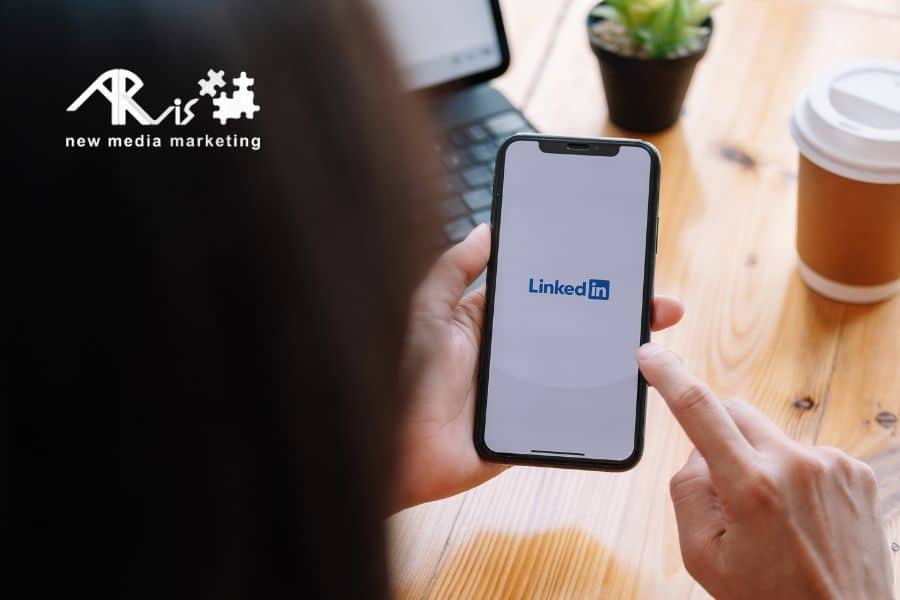 Accesso a LinkedIn da smartphone